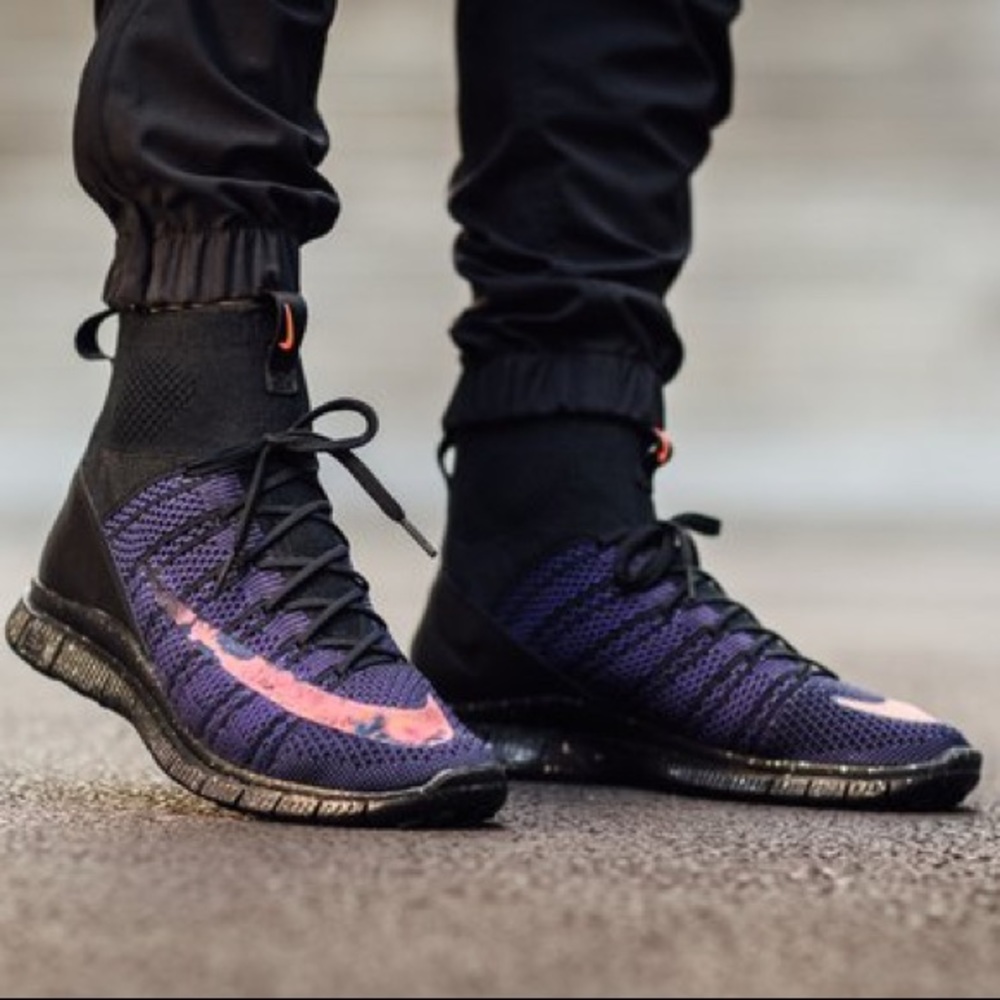 NIKE: FLYKNIT MERCURIAL SUPERFLY